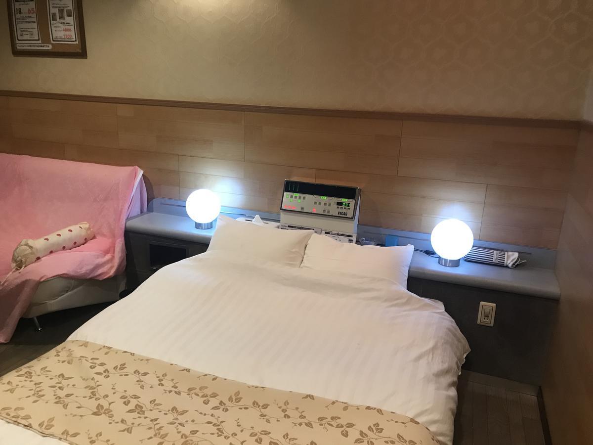 Hotel Vegas (Adults Only) Сапоро Екстериор снимка