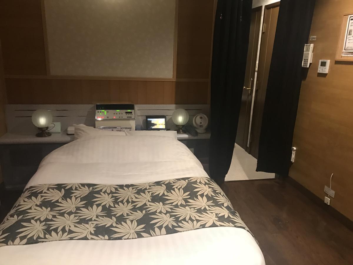 Hotel Vegas (Adults Only) Сапоро Екстериор снимка