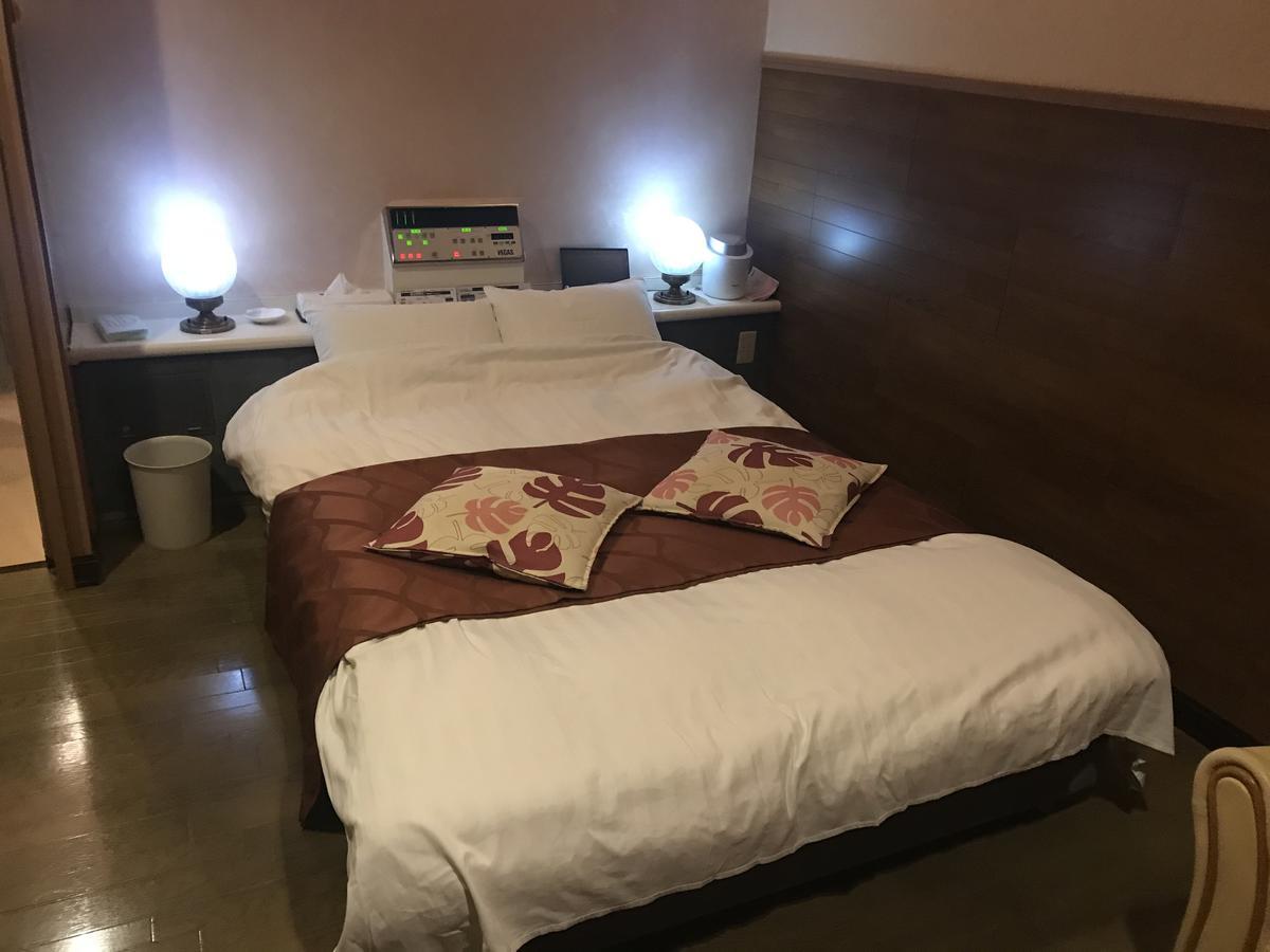 Hotel Vegas (Adults Only) Сапоро Екстериор снимка