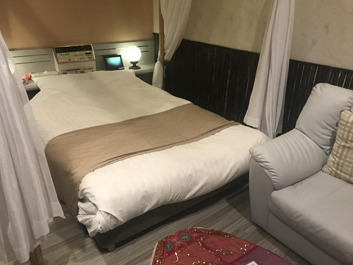 Hotel Vegas (Adults Only) Сапоро Екстериор снимка
