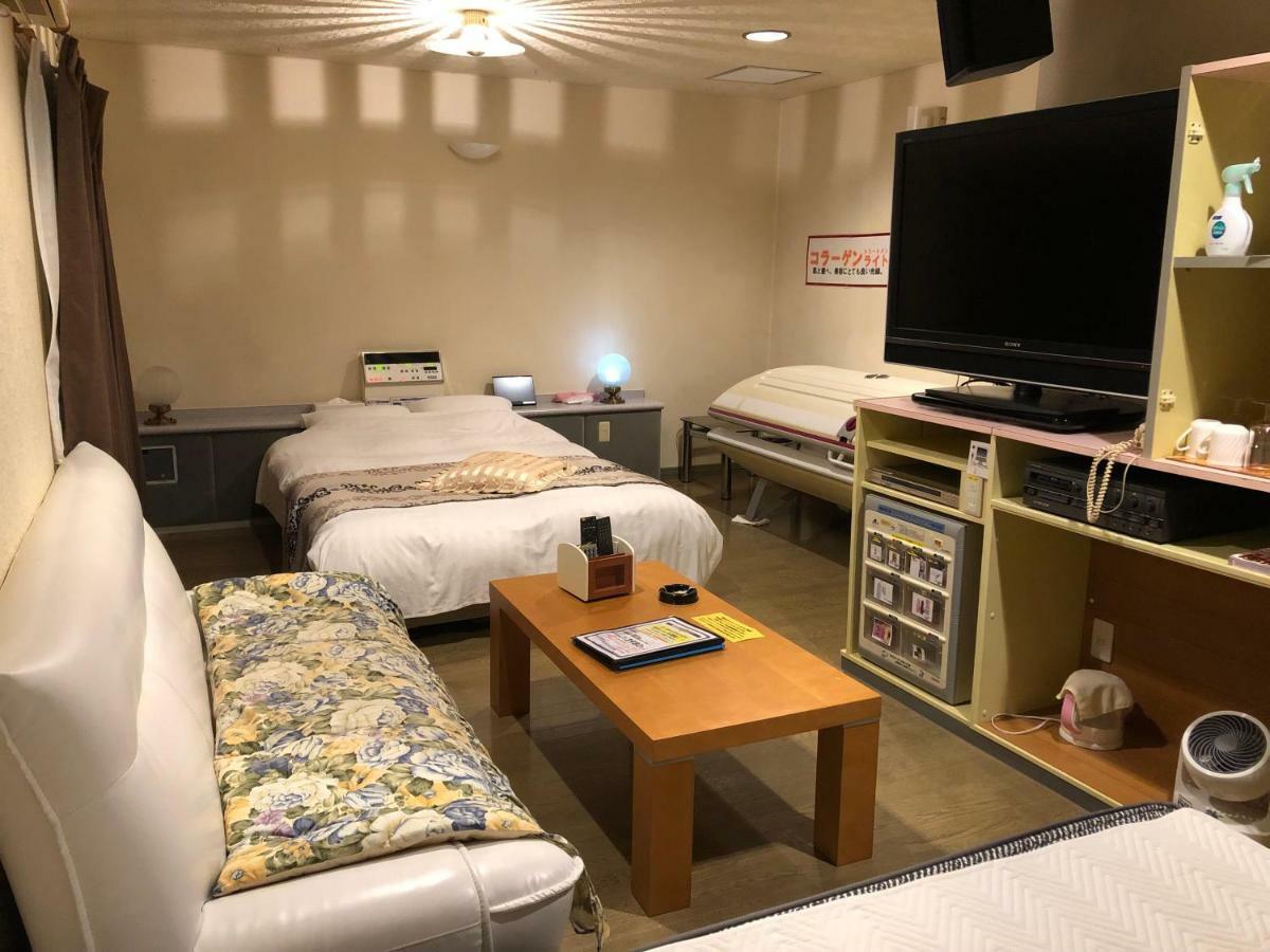 Hotel Vegas (Adults Only) Сапоро Екстериор снимка